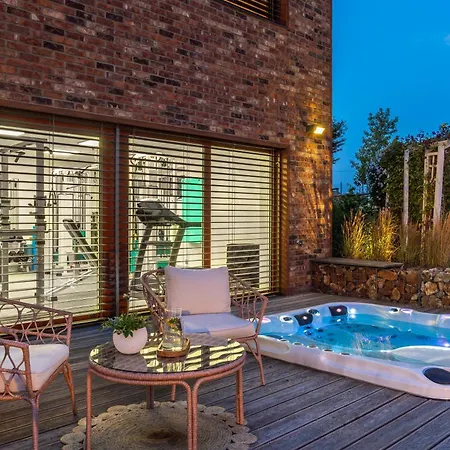 Rezidence Mala Louka Villa