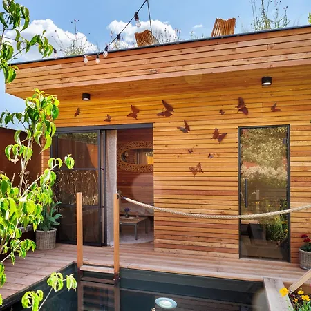 Rezidence Mala Louka *